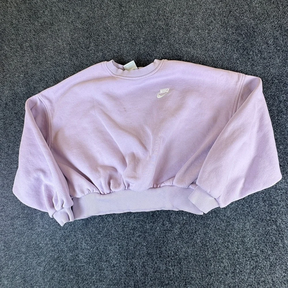 Nike Sportswear Club Women's Fleece Crop Sweatshirt  M  Boxy Fit Crew Neck
